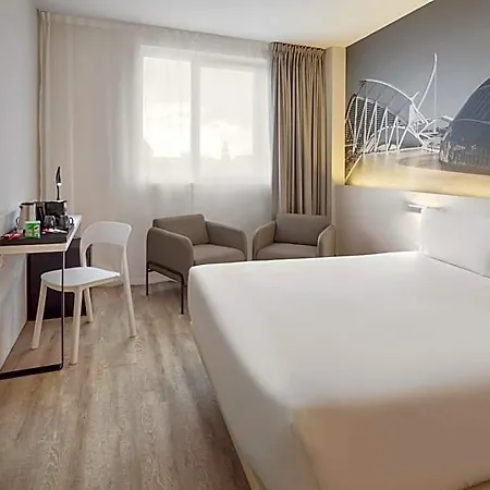 Hotel Ciudad De Ciencias 3*