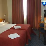 Hotel Arena 3*