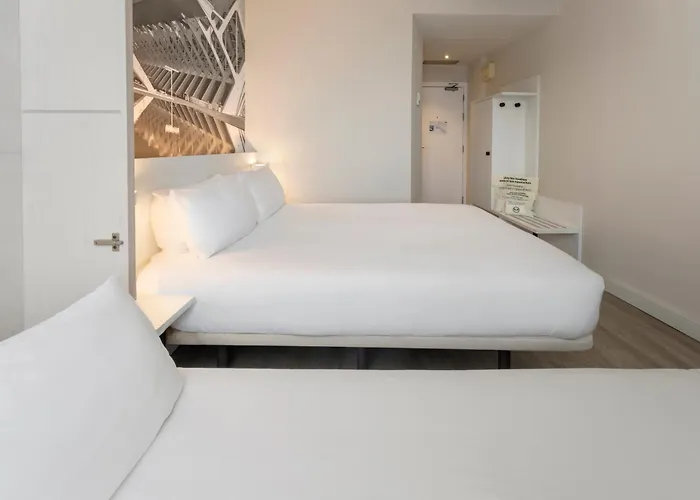 Arena Hotel 3*